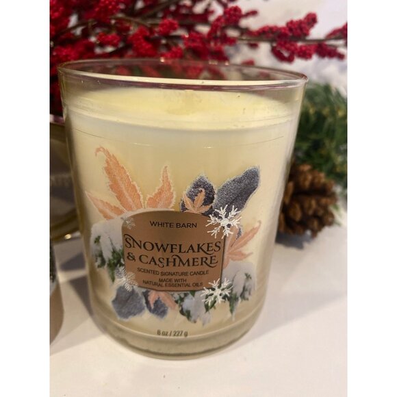 Bath & Body Works “Snowflakes & Cashmere” NEW Single Wick Candle & Room Spray - Picture 2 of 8